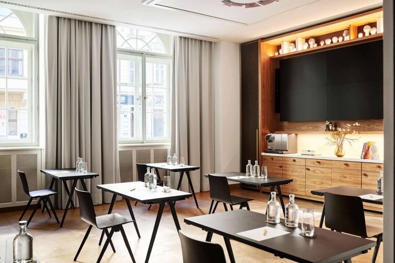 Отель Andaz Prague, By Hyatt Экстерьер фото